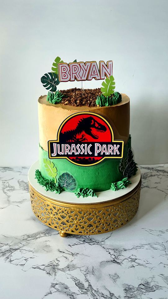Custom Jurassic Park cake in Playa del Carmen