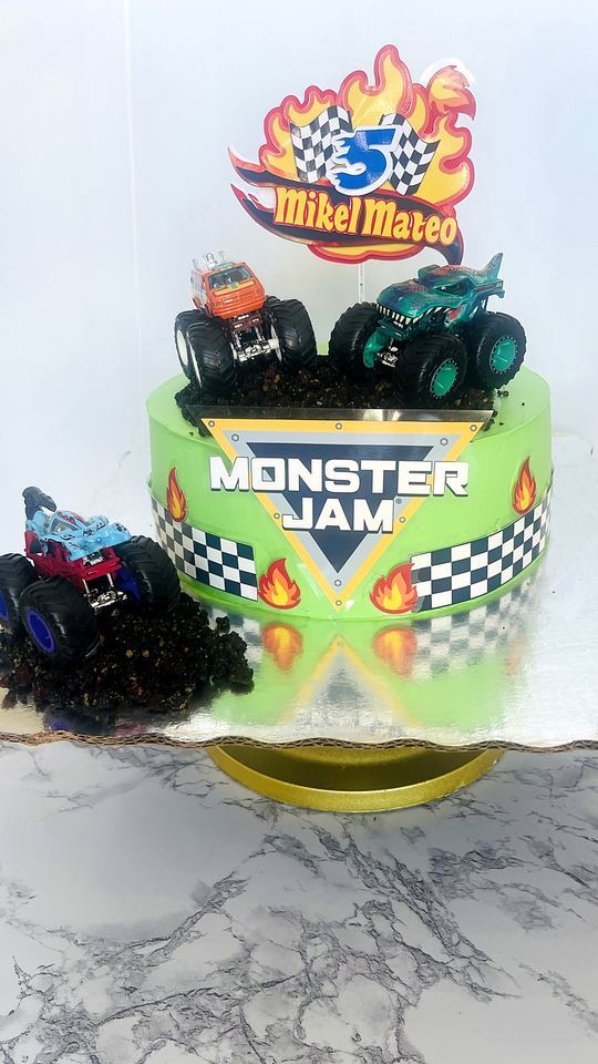 Custom Monster Jam cake in Playa del Carmen