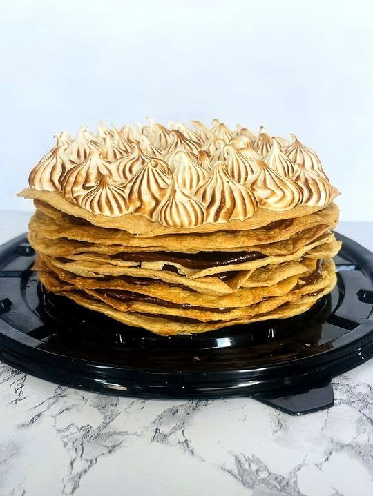 Rogel, crisp layered dessert with dulce de leche and meringue in Playa del Carmen