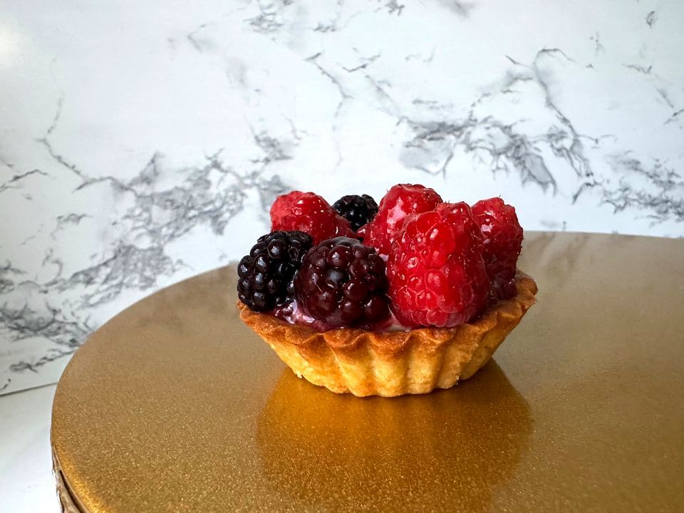 Red berry tartlet with pastry cream in Playa del Carmen
